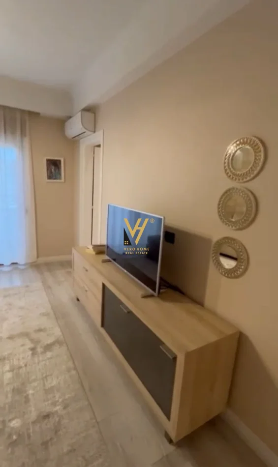 Tirane, shitet apartament 2+1+Ballkon Kati 7, 112 m² 340.000 € (QENDER)