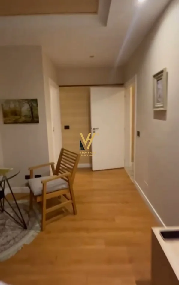 Tirane, shitet apartament 2+1+Ballkon Kati 7, 112 m² 340.000 € (QENDER)