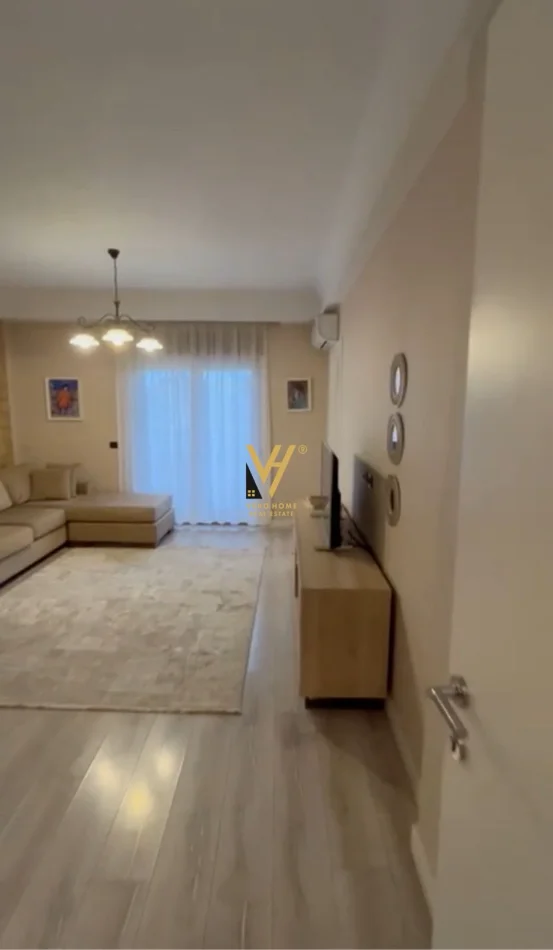 Tirane, shitet apartament 2+1+Ballkon Kati 7, 112 m² 340.000 € (QENDER)