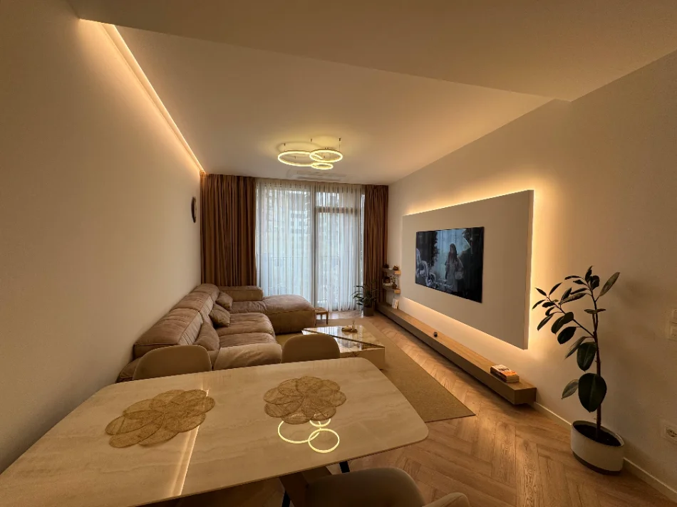 Tirane, shitet apartament 3+1 Kati 5, 126 m² 650.000 € (Rruga e Kosovareve)