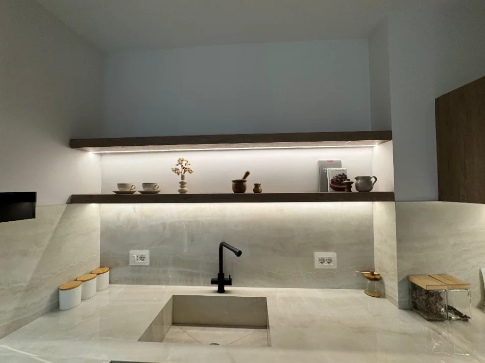 Tirane, shitet apartament 3+1 Kati 5, 126 m² 650.000 € (Rruga e Kosovareve)