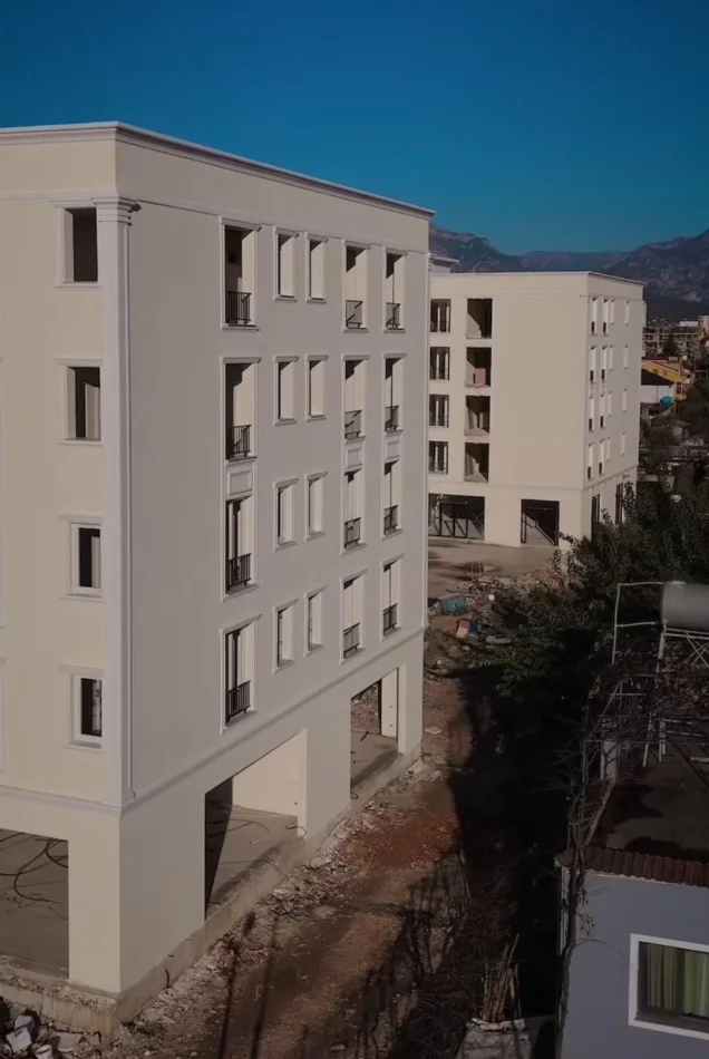 Tirane, shitet apartament 1+1+Ballkon , 60 m² 51.000 € (Kamëz)