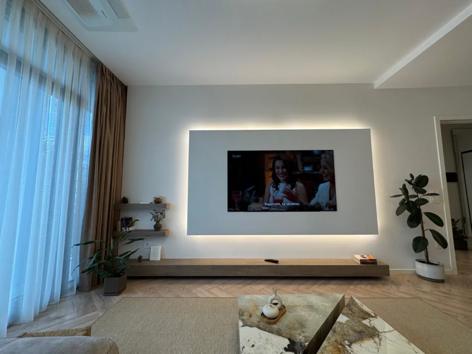 Tirane, shitet apartament 3+1 Kati 5, 126 m² 650.000 € (Rruga e Kosovareve)