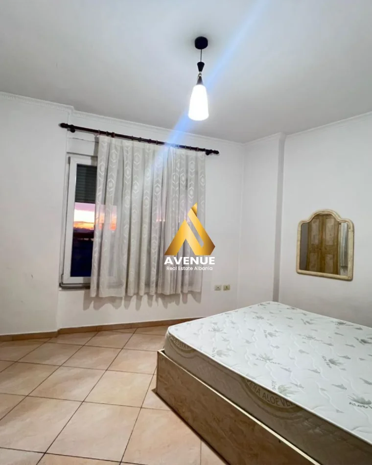 Tirane, jepet me qera 1+1 Kati 4, 72 m² 400 € (RRUGA XHANFIZE KEKO)