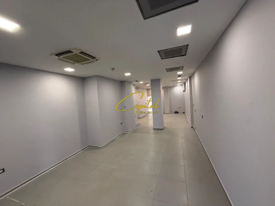 Tirane, jepet me qera ambjent biznesi Kati 2, 916 m² 18.000 € (RRUGA E KAVAJES)