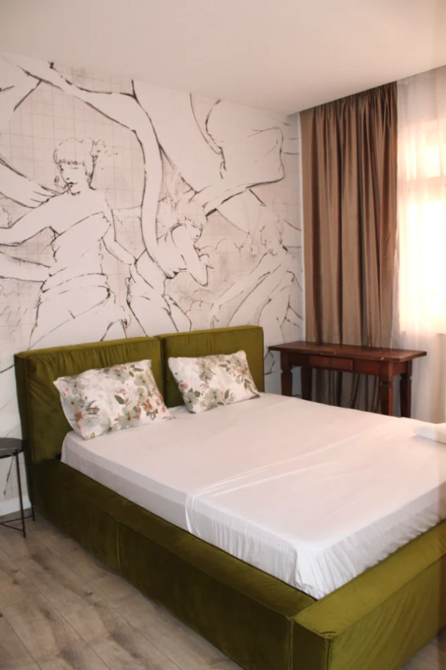 Tirane, jepet me qera apartament 2+1+Aneks+Ballkon Kati 3, 71 m² 1.100 € 