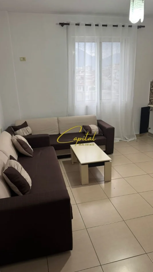Tirane, jepet me qera apartament 1+1 Kati 3, 60 m² 450 € (5 MAJI)