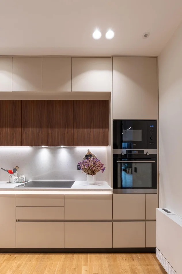 Tirane, shitet apartament duplex 3+1 Kati 0, 300 m² 800.000 € (Lunder)