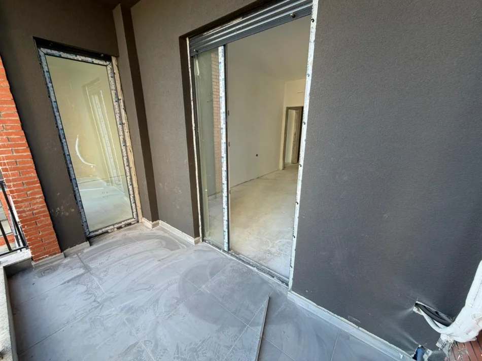 Tirane, shitet apartament 1+1 Kati 2, 71 m² 93.288 € 