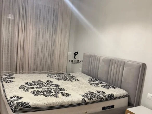 Tirane, jepet me qera apartament 2+1+Ballkon Kati 5, 108 m² 650 € (RRUGA E KAVAJES)
