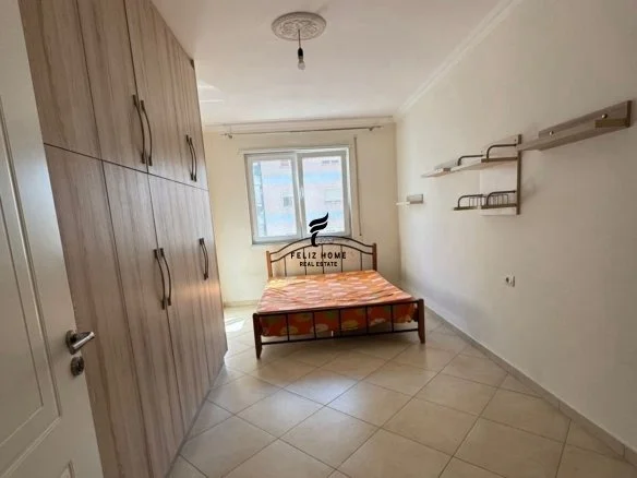 Tirane, jepet me qera apartament 1+1+Ballkon Kati 4, 70 m² 450 € (ASTIR)