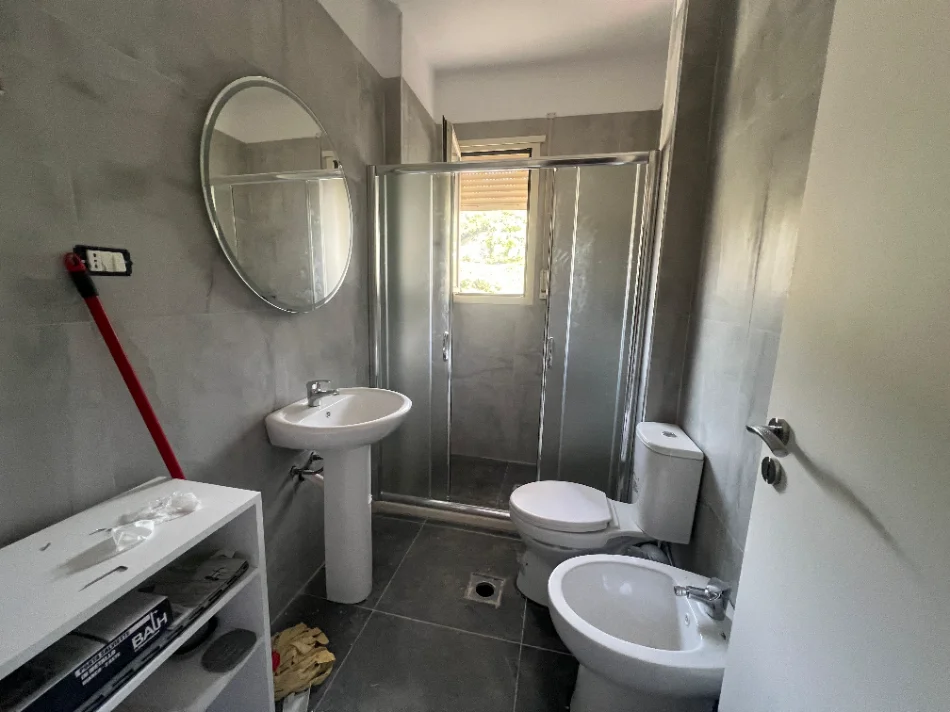 Vlore, shitet apartament 1+1 , 42 m² 99.000 € (Lungomare, Vlorë)