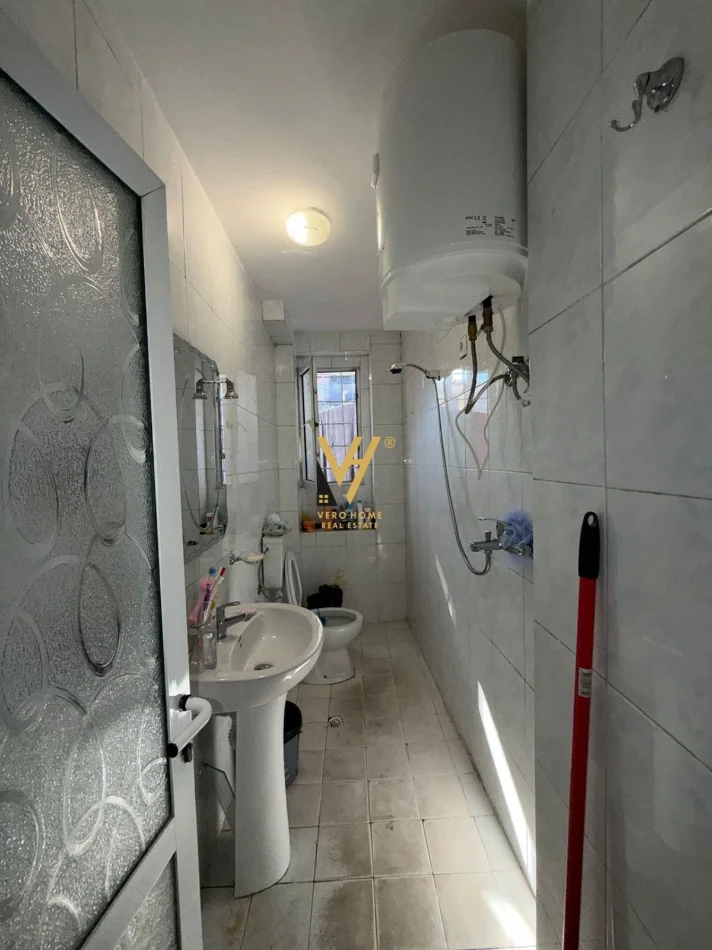 Tirane, shitet apartament 1+1+Ballkon Kati 2, 45 m² 134.000 € (SPITALI GJERMAN)