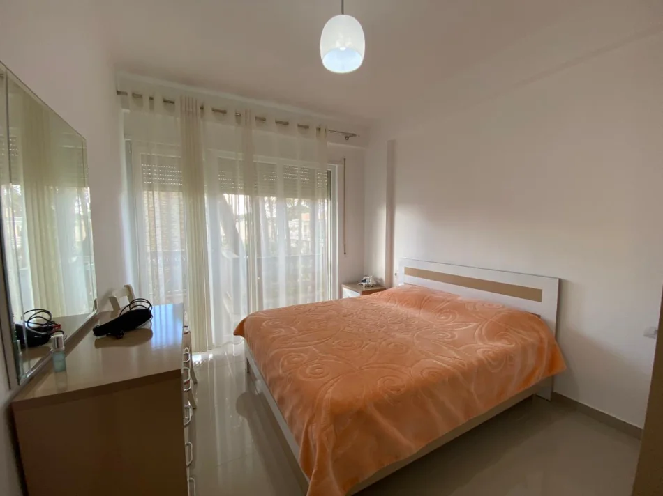 Durres, shitet apartament 2+1+Ballkon Kati 2, 77 m² 200.000 € (Gjiri i Lalzit)