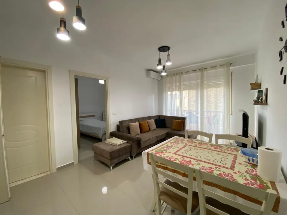 Durres, shitet apartament 2+1+Ballkon Kati 2, 77 m² 200.000 € (Gjiri i Lalzit)