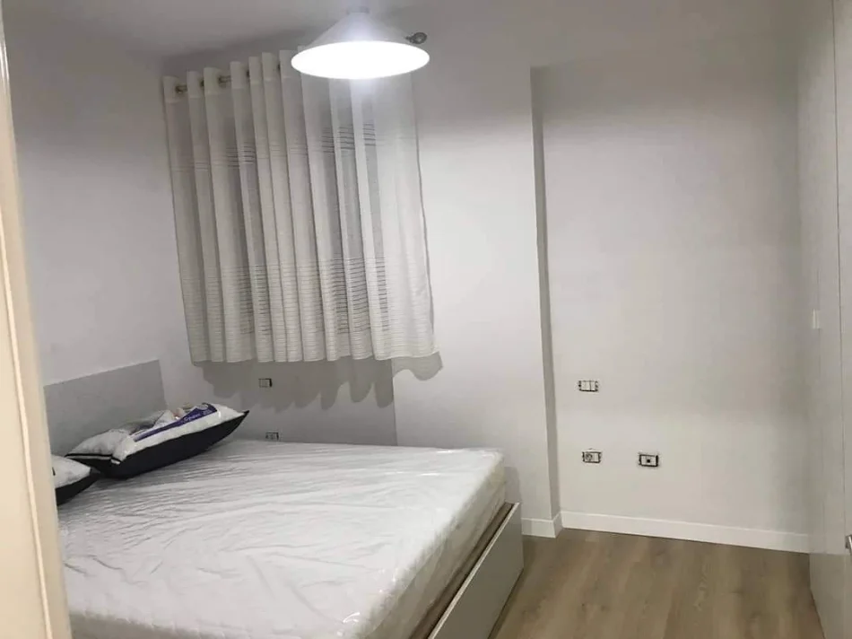 Jepet me qira apartament 1+1 Kati 2, 700 € ,Myslym Shyri