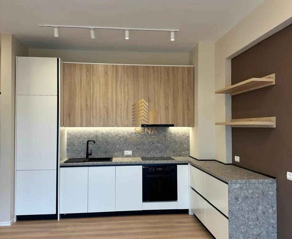 Tirane, jepet me qera apartament 1+1+Ballkon Kati 6, 64 m² 500 € (Brryli)