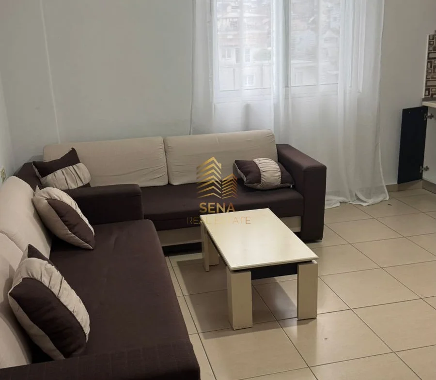 Tirane, jepet me qera apartament 1+1 Kati 3, 60 m² 450 € (5 Maji)