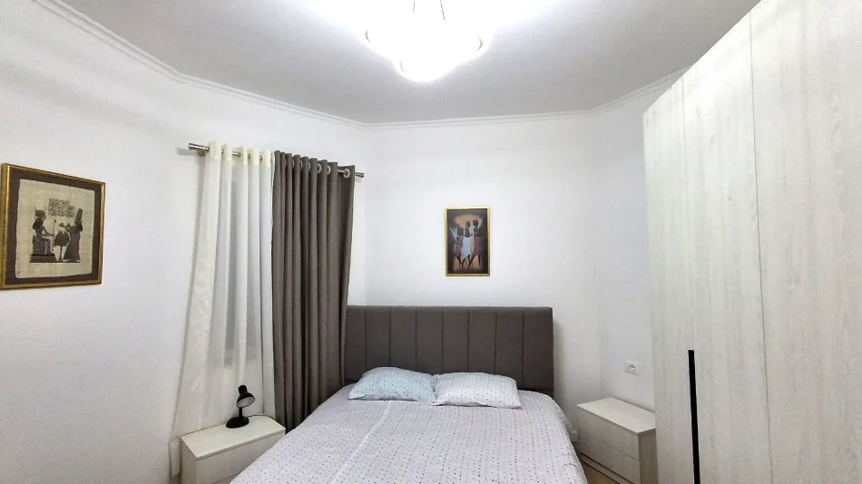 🏡 Jepet me Qera Kati i parë i një Vile në Qendër, 700 euro