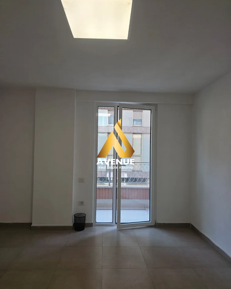Tirane, jepet me qera apartament Kati 2, 74 m² 1.250 € (rruga papa gjon pali 2)