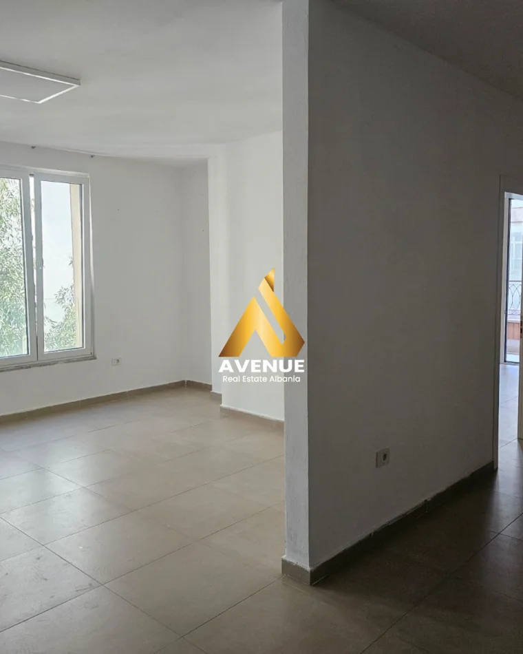 Tirane, jepet me qera apartament Kati 2, 74 m² 1.250 € (rruga papa gjon pali 2)