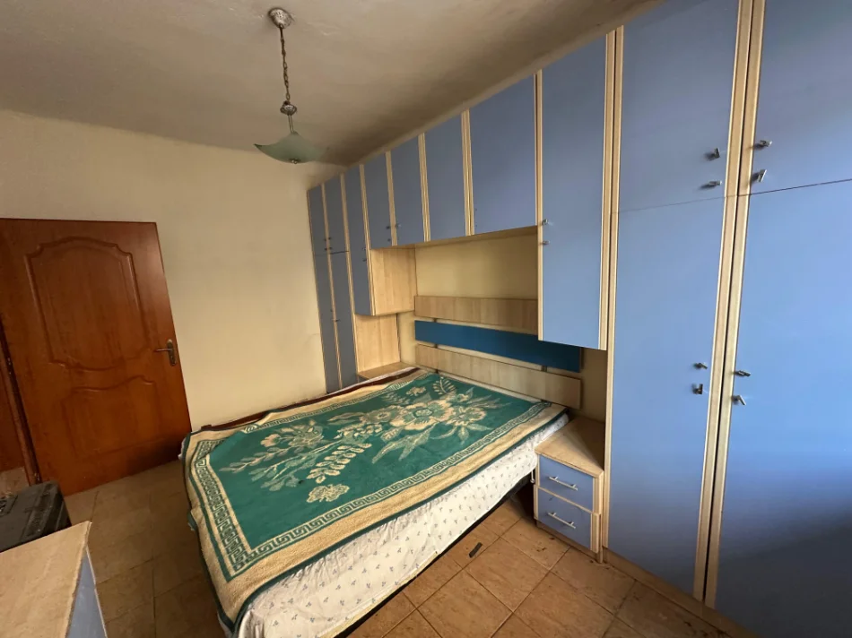 Durres, shitet apartament 1+1 Kati 1, 45 m² 33.000 € (Shkozet)