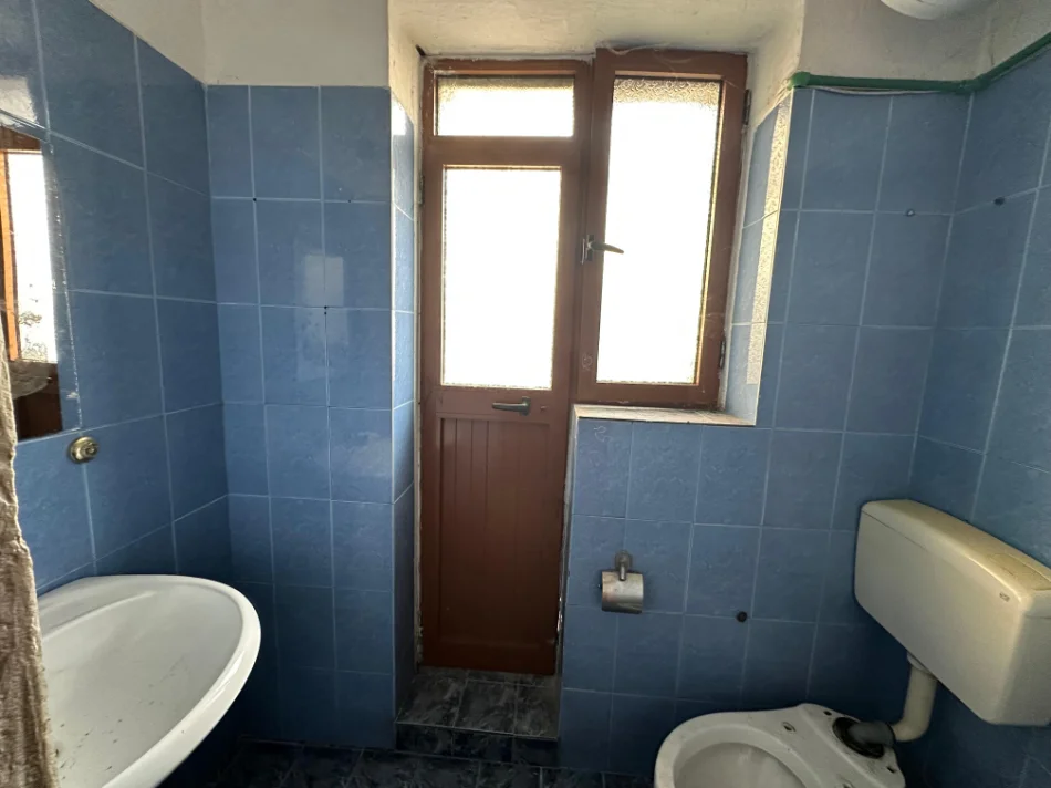 Durres, shitet apartament 1+1 Kati 1, 45 m² 33.000 € (Shkozet)