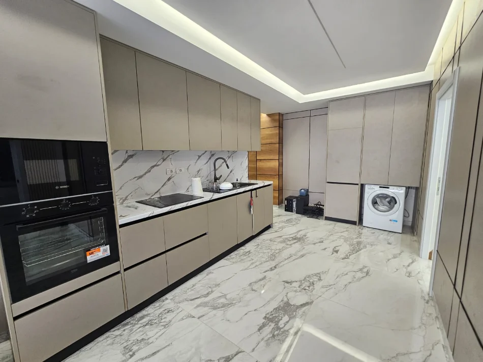 Durres, shitet apartament 2+1+Aneks+Ballkon Kati 4, 90 m² 165.000 € 