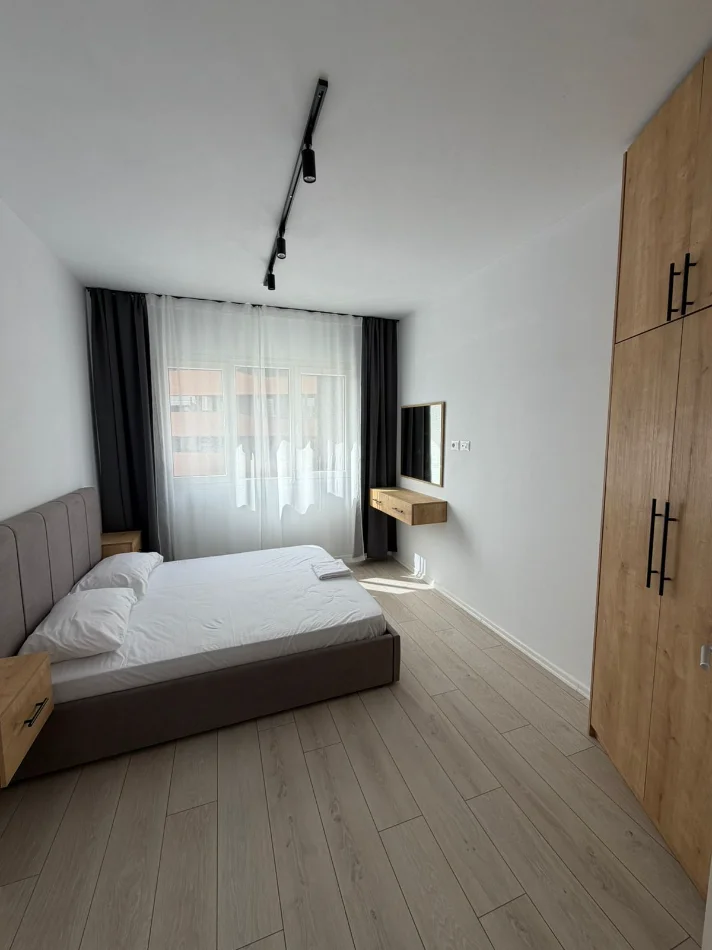 Tirane, jepet me qera apartament 1+1+Ballkon Kati 5, 65 m² 500 € (River Residence)