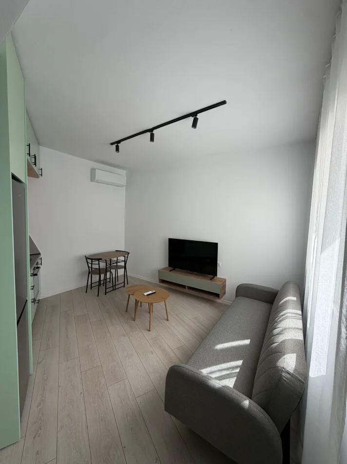 Tirane, jepet me qera apartament 1+1+Ballkon Kati 5, 65 m² 500 € (River Residence)