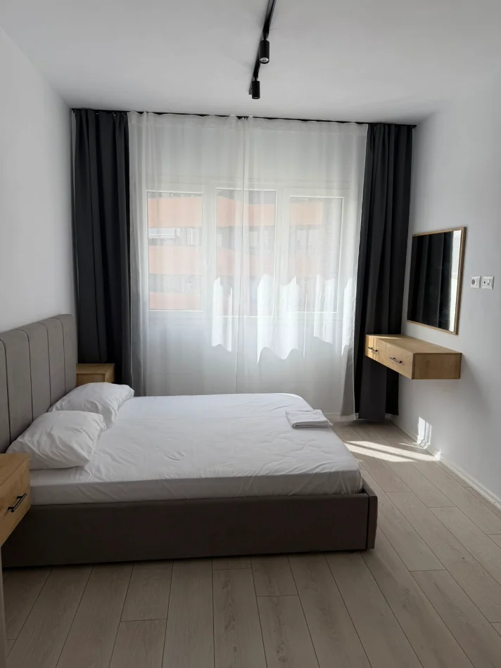 Tirane, jepet me qera apartament 1+1+Ballkon Kati 5, 65 m² 500 € (River Residence)
