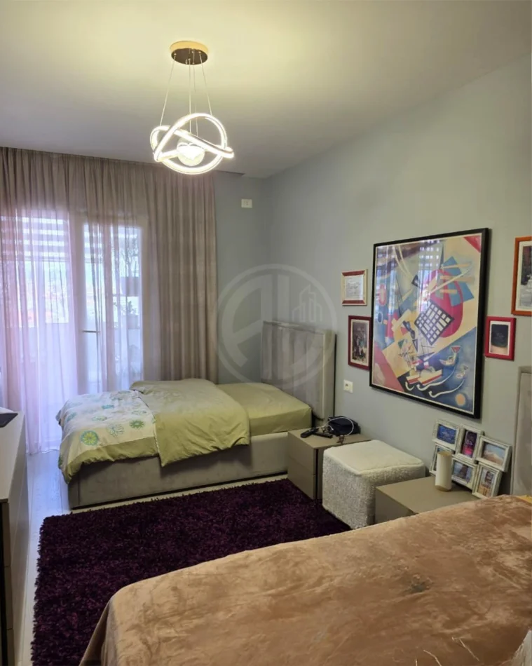 Durres, shitet apartament 2+1+Ballkon Kati 6, 