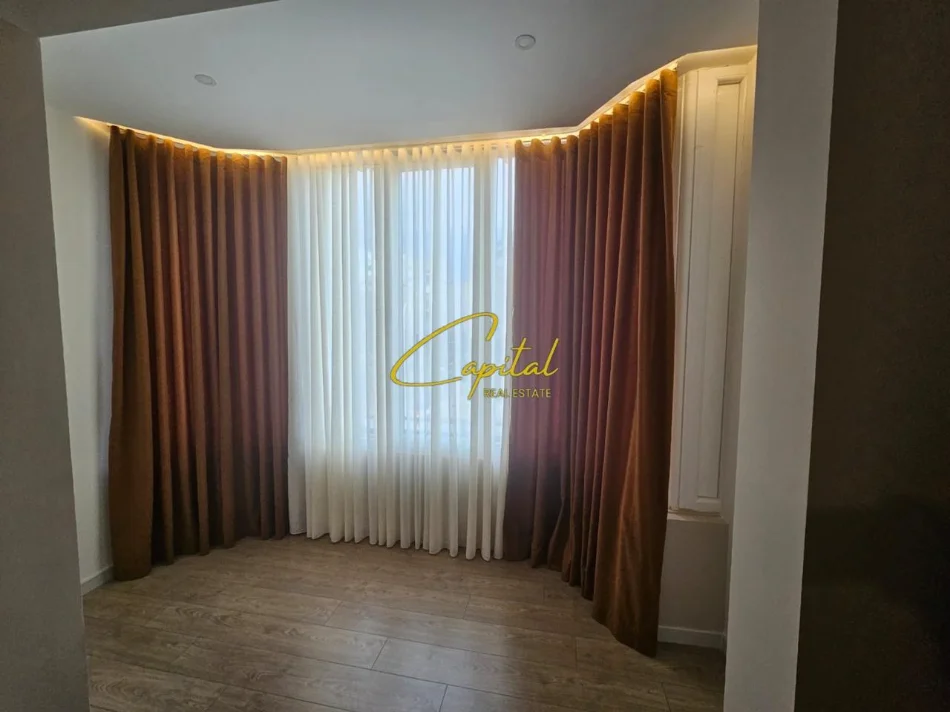 Tirane, jepet me qera apartament 2+1 Kati 1, 100 m² 850 € (ZOGU I ZI)