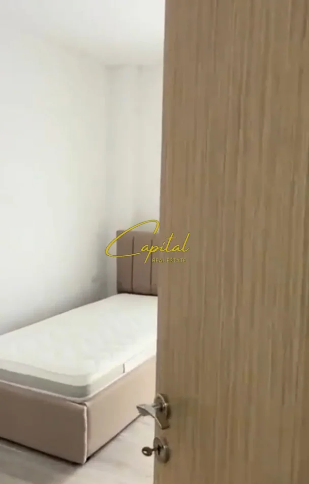 Tirane, jepet me qera apartament 3+1 Kati 2, 120 m² 500 € (5 MAJI)