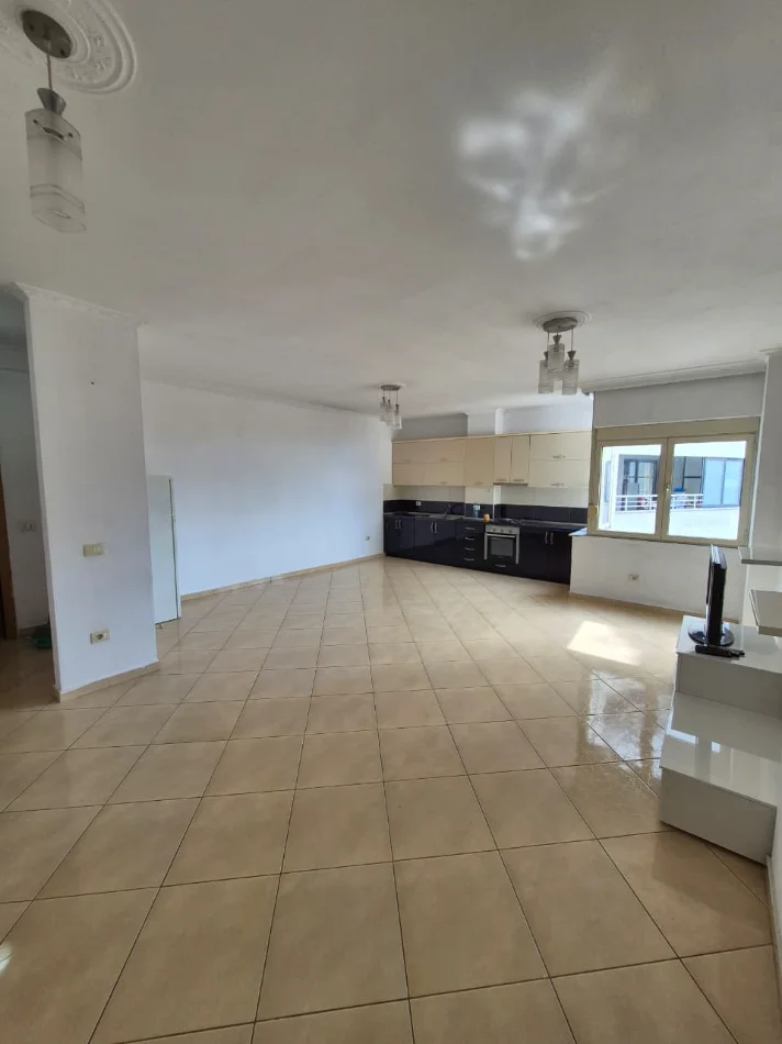 Tirane, shitet apartament 2+1+Aneks+Ballkon Kati 6, 112 m² 160.000 € (yzberisht)