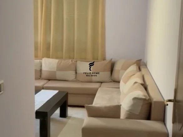 Tirane, jepet me qera apartament 1+1+Ballkon Kati 3, 70 m² 400 € (SELITE)