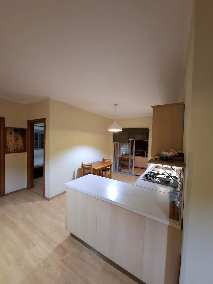 Tirane, shitet apartament 2+1+Ballkon Kati 5, 94 m² 136.000 € (Astir)