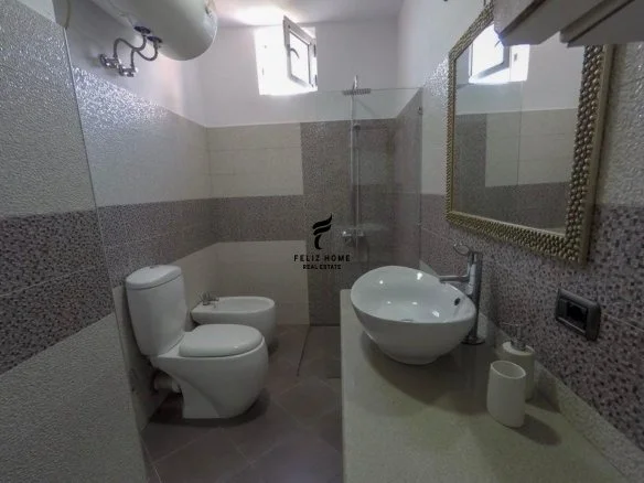 Tirane, jepet me qera apartament 1+1+Ballkon Kati 5, 54 m² 500 € (MYSLYM SHYRI)