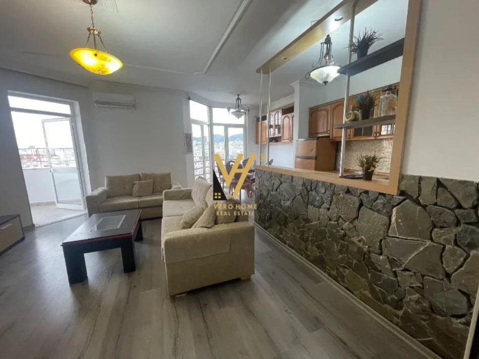 Tirane, jepet me qera apartament 2+1+Ballkon Kati 12, 120 m² 600 € (RRUGA SALI BUTKA)