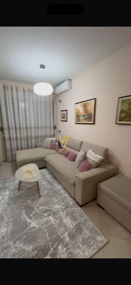Tirane, jepet me qera apartament 1+1+Ballkon Kati 8, 65 m² 470 € (ASTIR)