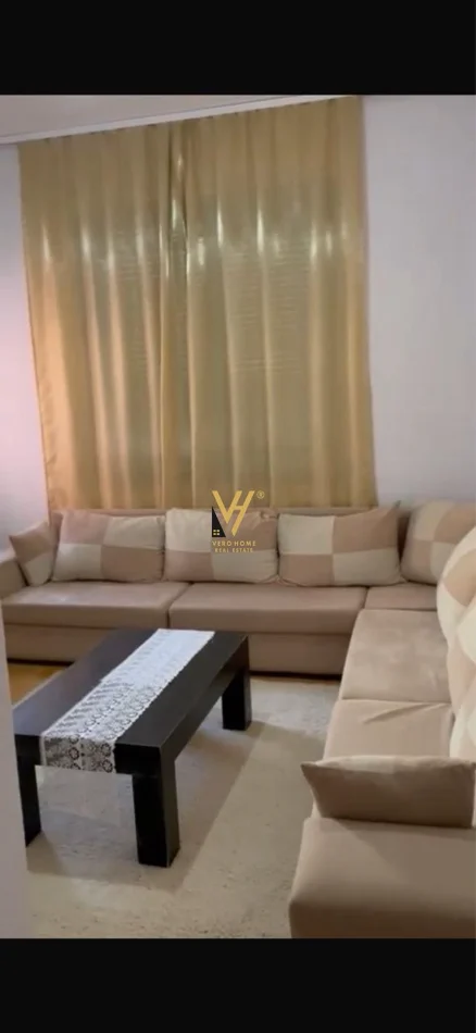 Tirane, jepet me qera apartament 1+1+Ballkon Kati 3, 70 m² 420 € (SELITE)