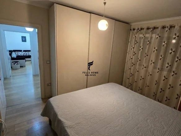 Tirane, jepet me qera apartament 1+1+Ballkon Kati 3, 65 m² 550 € (VASIL SHANTO)