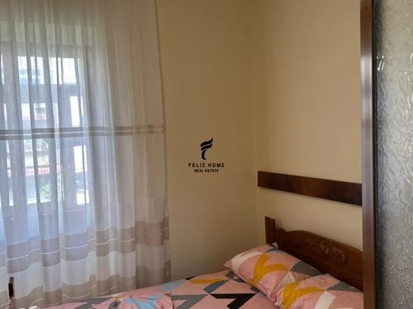 Tirane, jepet me qera apartament 1+1+Ballkon Kati 2, 50 m² 500 € (BLLOK)