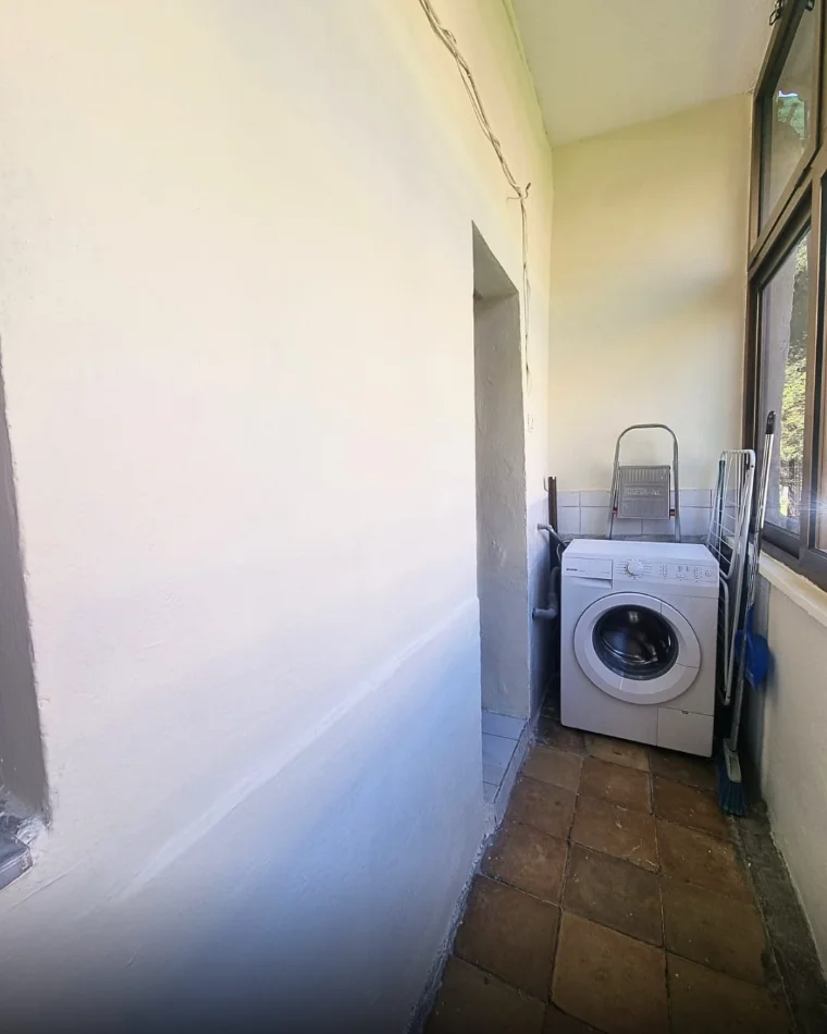 Tirane, jepet me qera apartament 1+1+Ballkon Kati 2, 60 m² 500 € (Garda)