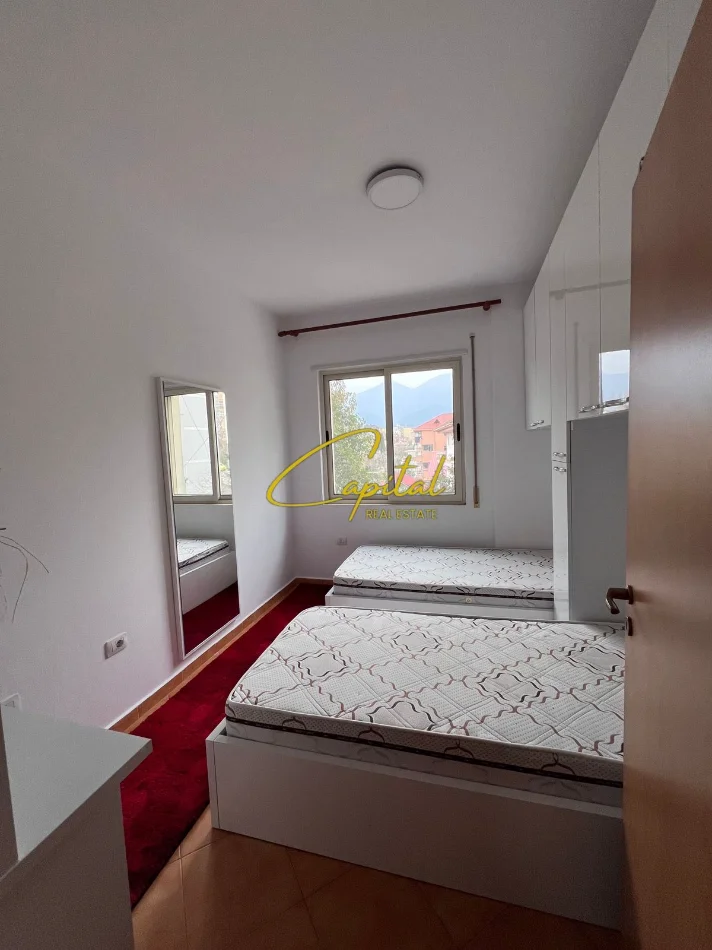 Tirane, jepet me qera apartament 2+1 Kati 3, 70 m² 550 € (ALI DEMI)