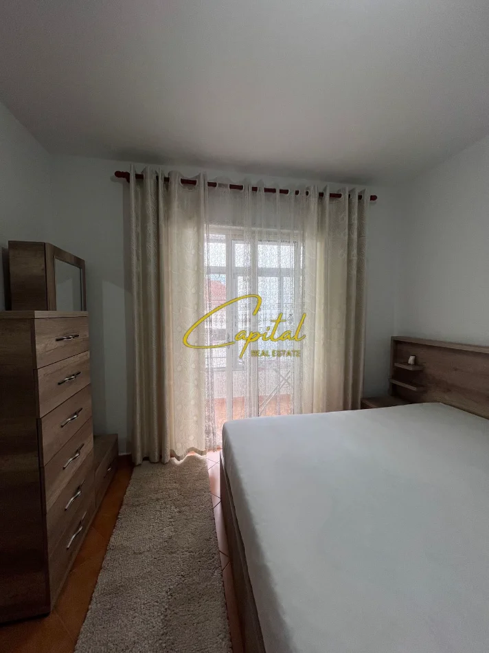 Tirane, jepet me qera apartament 2+1 Kati 3, 70 m² 550 € (ALI DEMI)