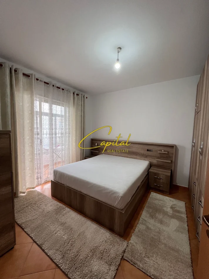 Tirane, jepet me qera apartament 2+1 Kati 3, 70 m² 550 € (ALI DEMI)