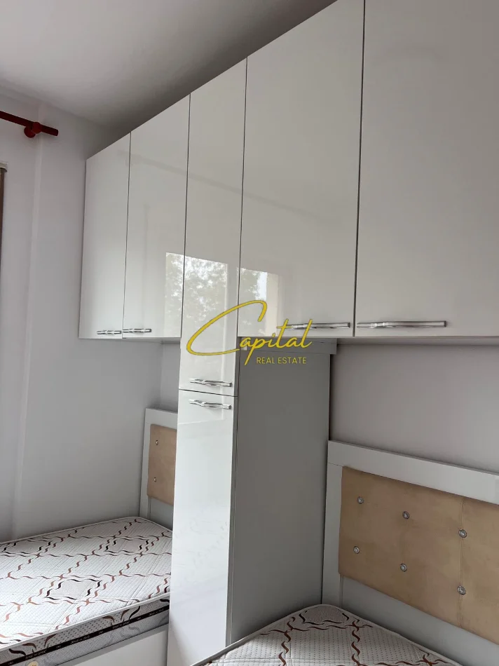 Tirane, jepet me qera apartament 2+1 Kati 3, 70 m² 550 € (ALI DEMI)