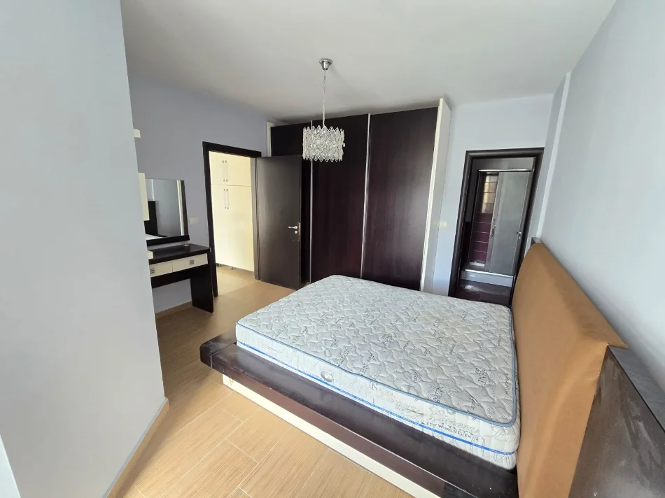 Durres, shitet apartament 2+1+Ballkon Kati 7, 106 m² 120.000 € (Ish Urt)