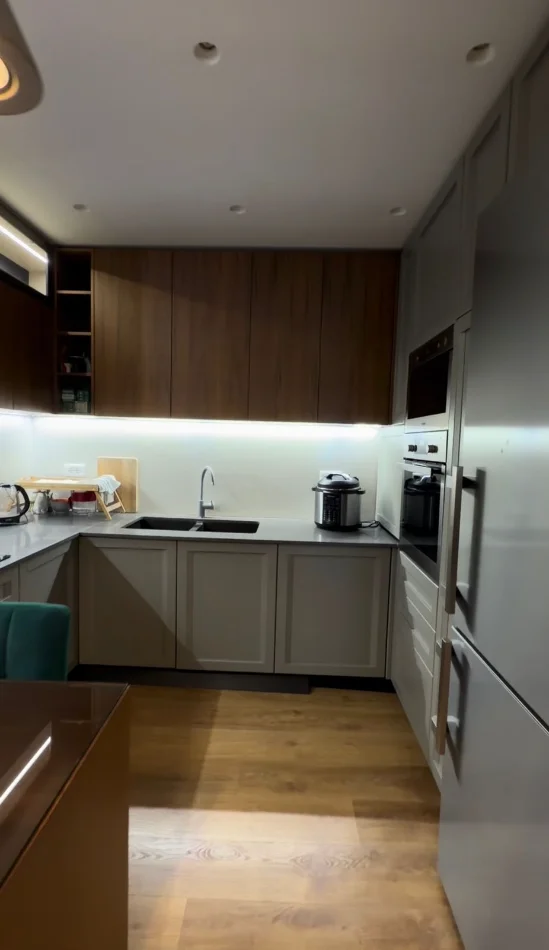 Tirane, shitet apartament 3+1+Aneks+Ballkon Kati 8, 162 m² 800.000 € (Apartament super luksoz 3+1 per shitje tek Rruga e Elbasanit)